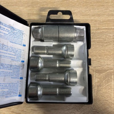Секретные Болты 14х1,5х45 Сфера Farad Starlock Z4/E (2 ключа) на колеса секретки для дисков